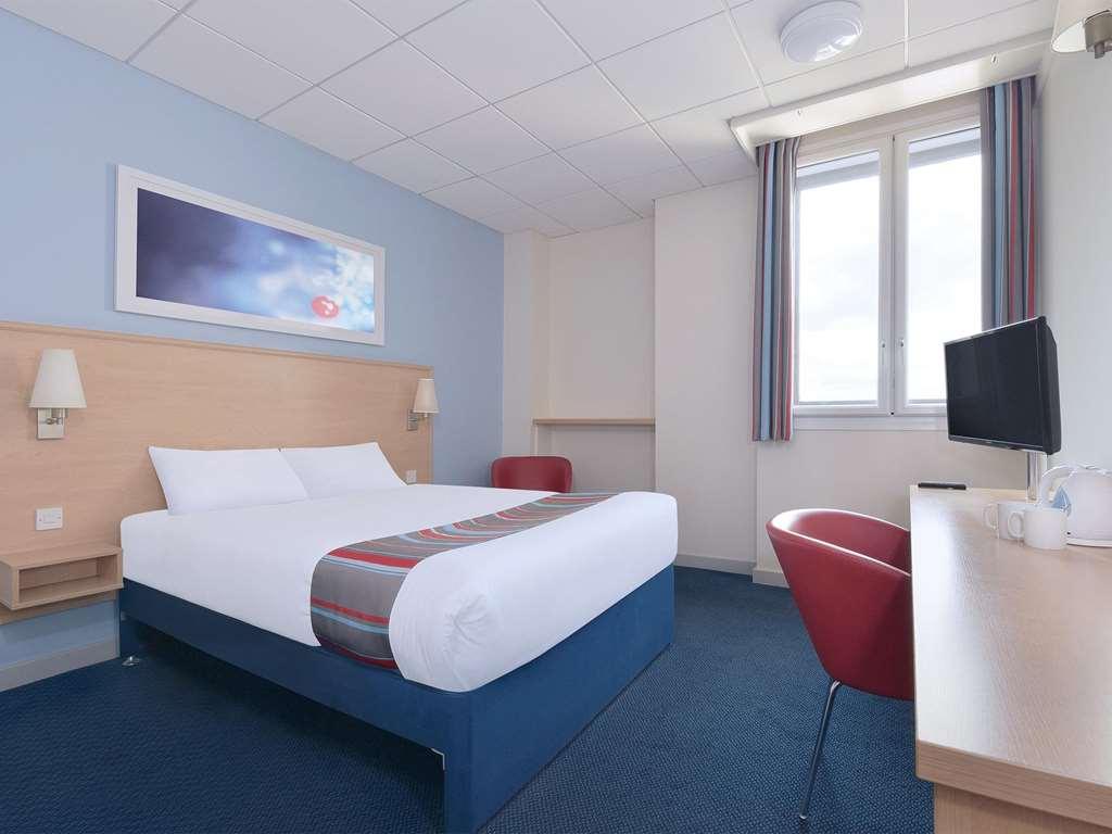 Travelodge Ely Phòng bức ảnh