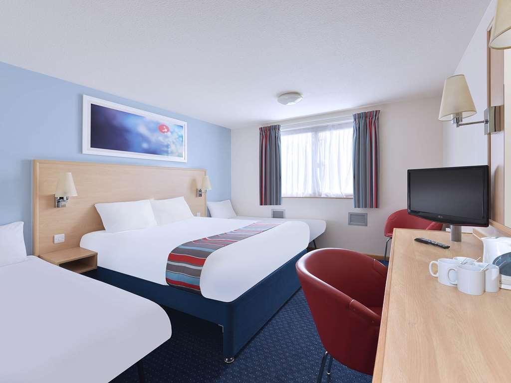 Travelodge Ely Phòng bức ảnh