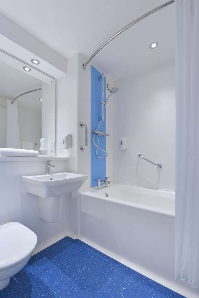 Travelodge Ely Phòng bức ảnh